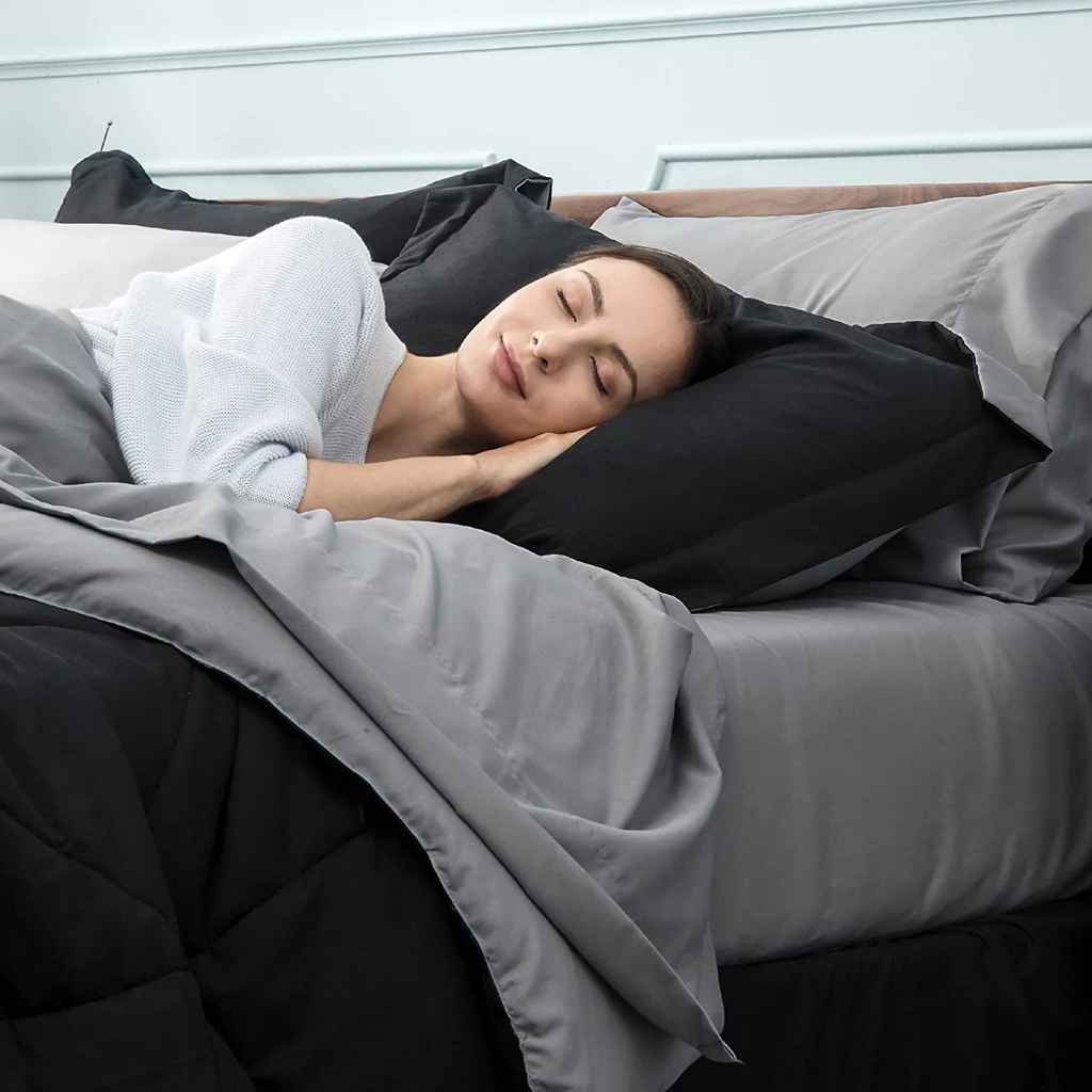 7-Piece Queen Bed-in-a-Bag Comforter Set – Black, Complete Bedding Set with Sheets & Pillow Shams