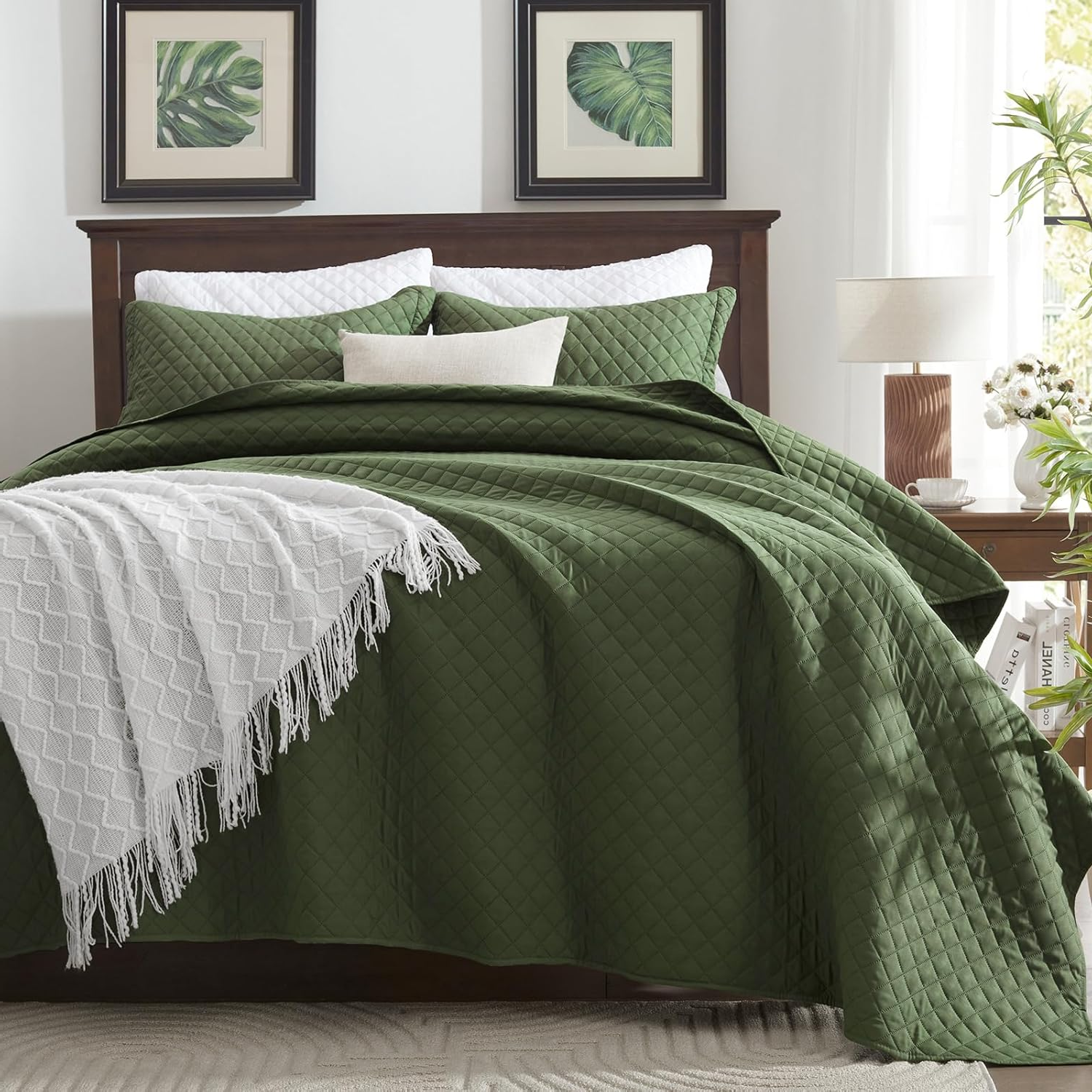Olive Green Twin Quilt Set – Soft Lightweight Reversible Bedding