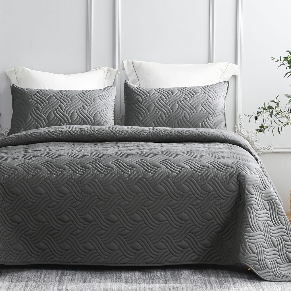 King Quilt Set – 3-Piece Dark Grey Lightweight Bedspread with Pillow Shams, All-Season