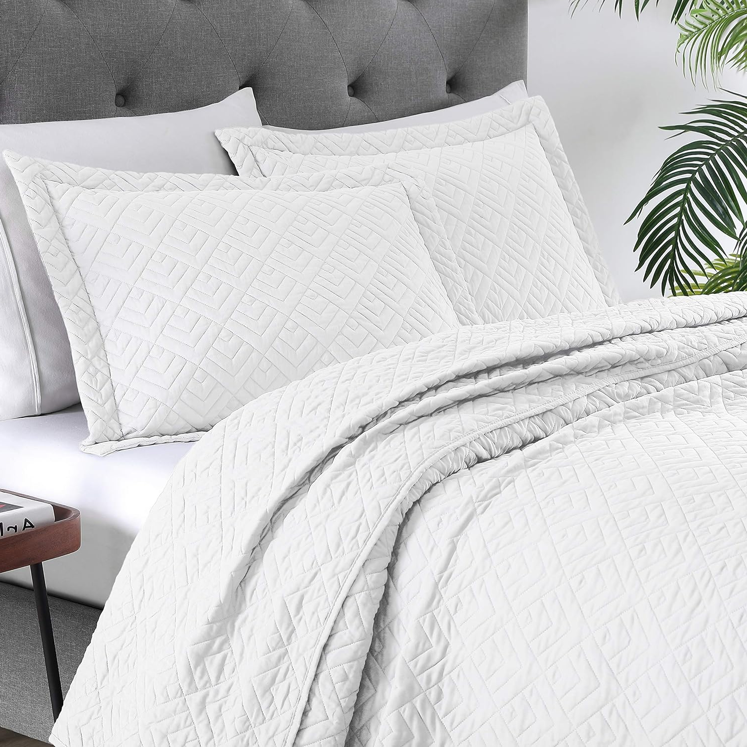 Full/Queen Quilt Set – Modern Geometric Design, Soft & Lightweight, All-Season