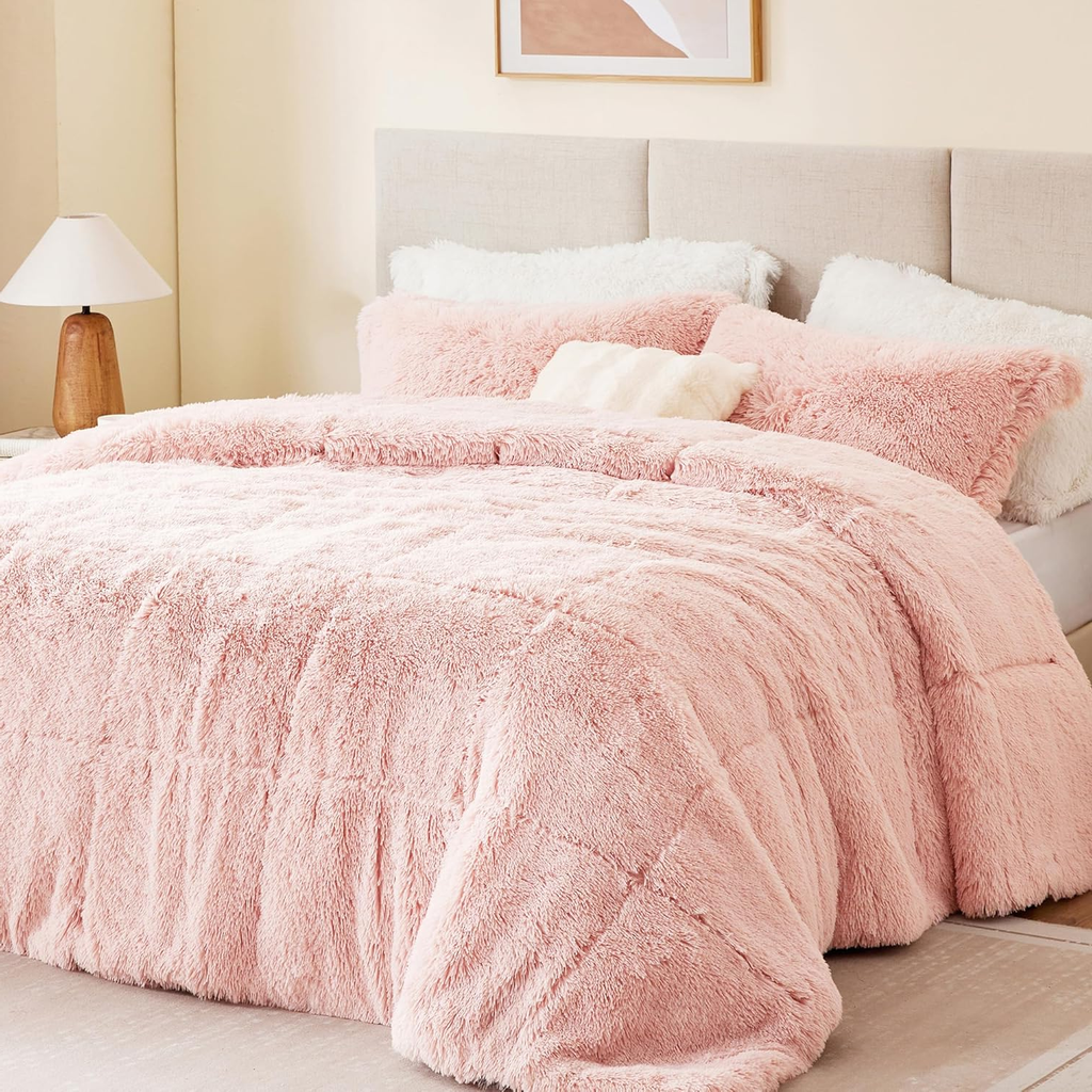 Full/Queen Shaggy Faux Fur Comforter Set – 3-Piece All-Season Cozy Down Alternative, Blush