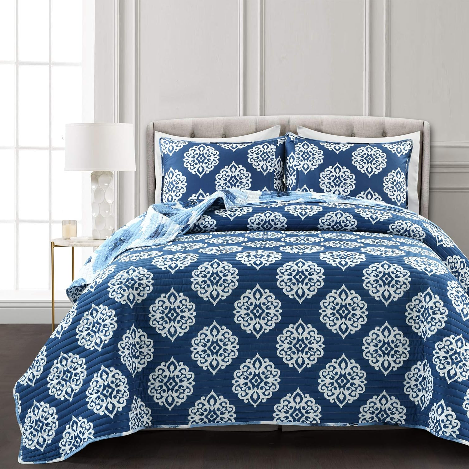 Leah Reversible Floral Quilt Set – King Size, 3 Pieces