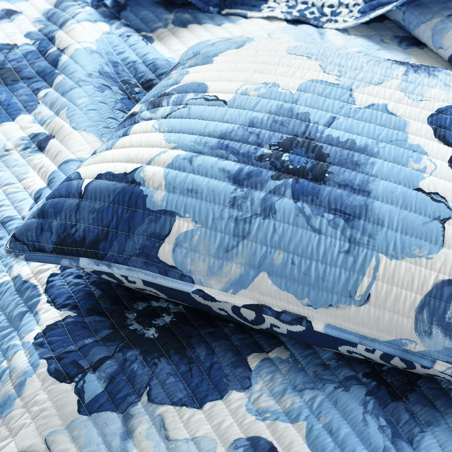 Leah Reversible Floral Quilt Set – King Size, 3 Pieces