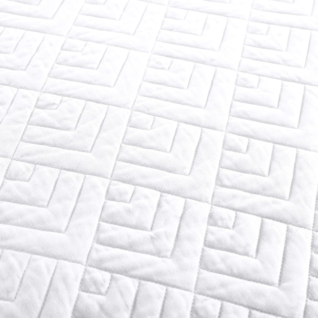 Full/Queen Quilt Set – Modern Geometric Design, Soft & Lightweight, All-Season
