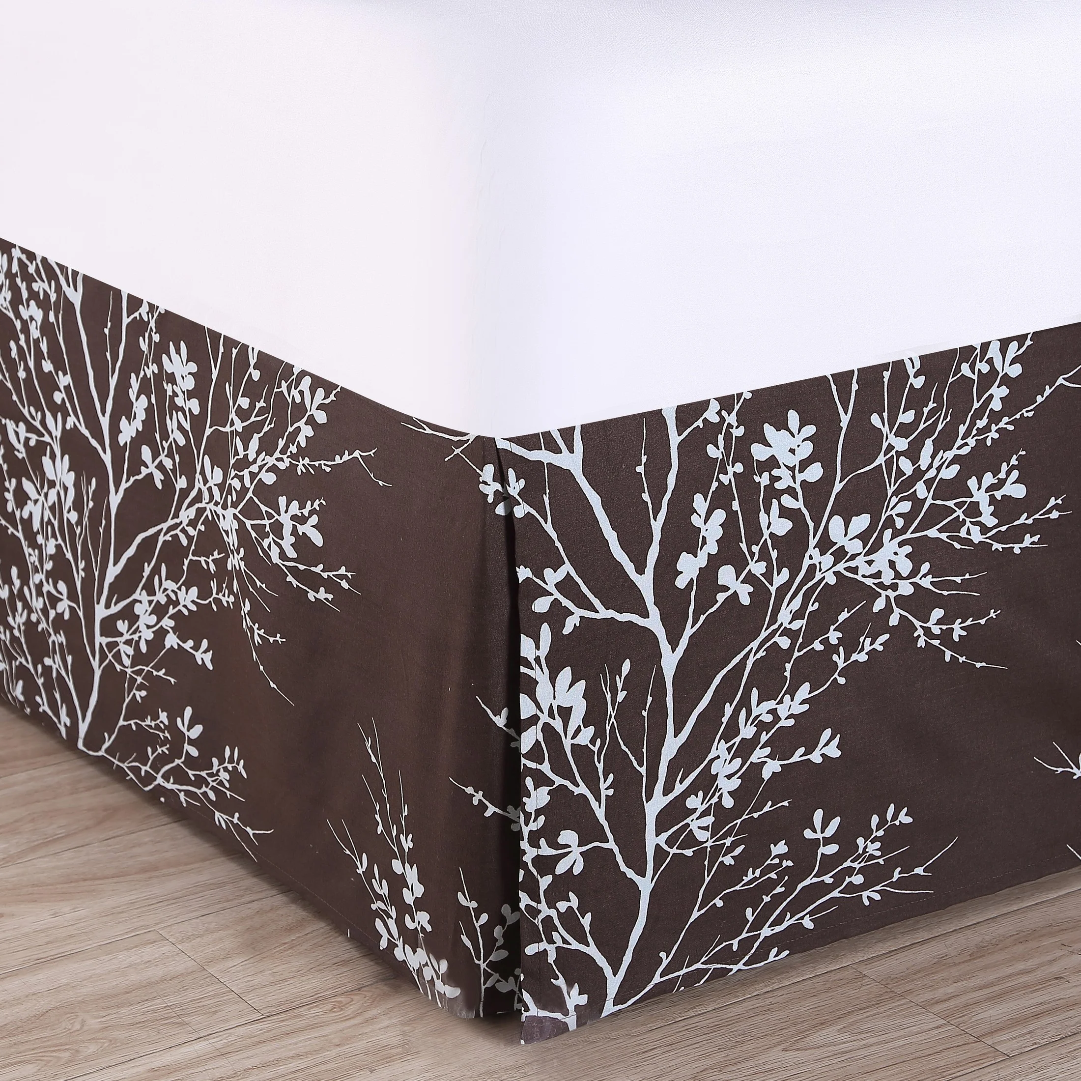 King 8-Piece Reversible Bed-in-a-Bag – Leaf Print, Adult & Unisex