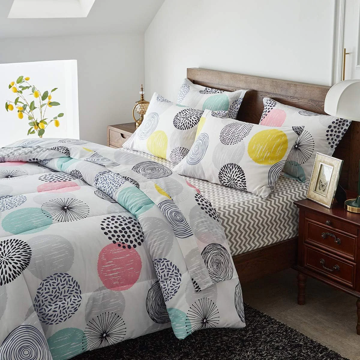 6-Piece Twin Comforter Sheet Set – Soft Microfiber, Colorful Dots