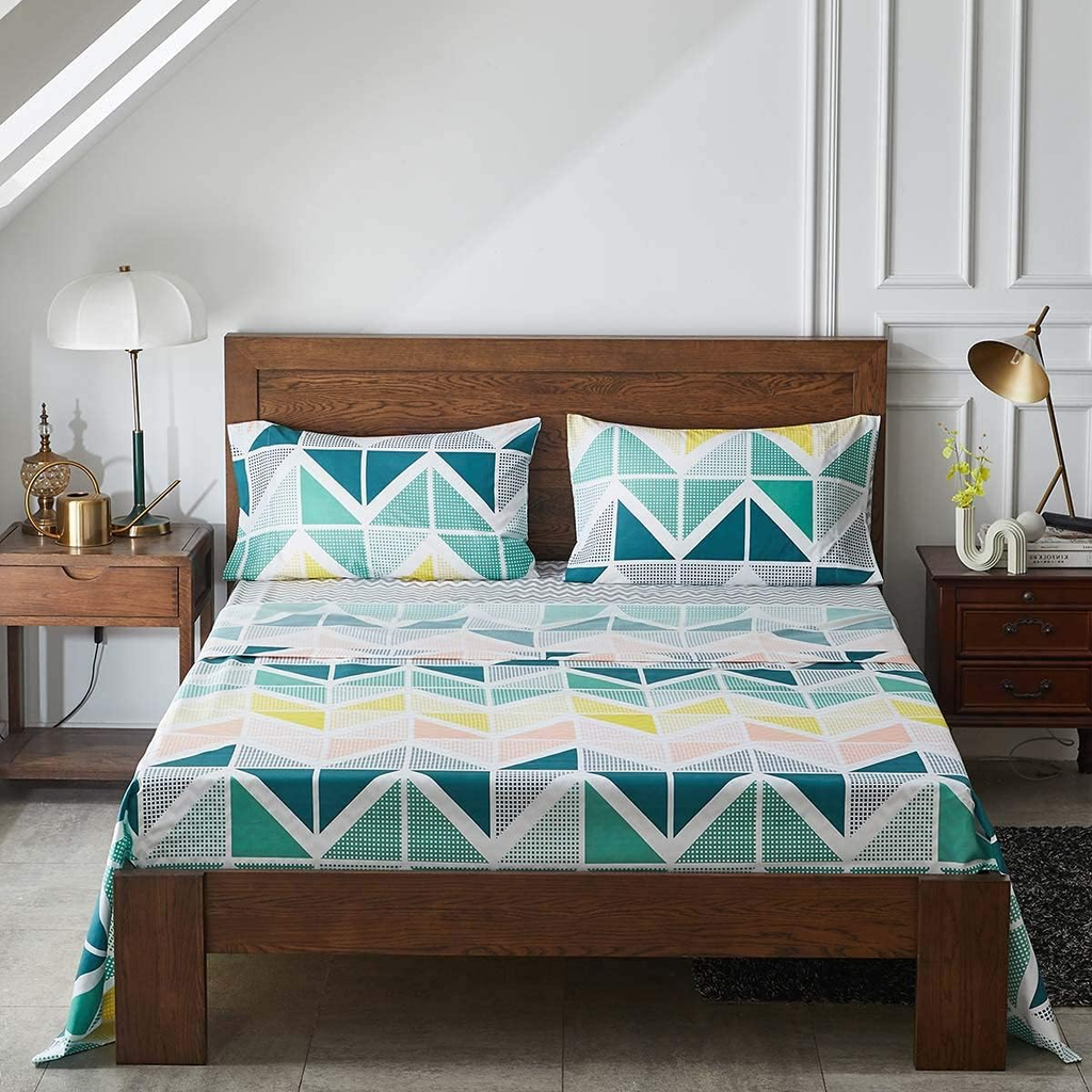 7-Piece Queen Bed-in-a-Bag Comforter Set – Yellow & Green Triangle Print, Reversible Microfiber Bedding with Sheets & Pillow Shams