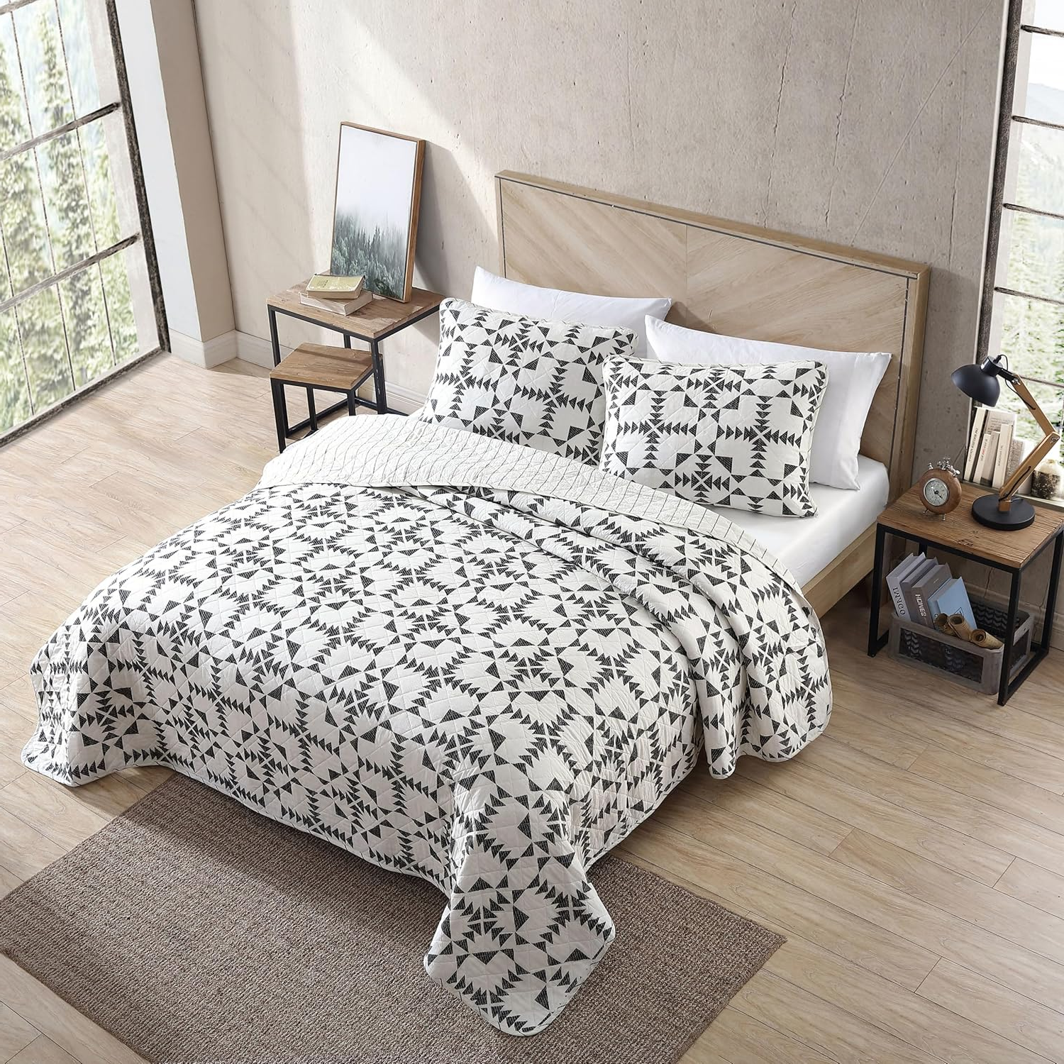 King Quilt Set – Reversible Cotton Bedding with Matching Shams, Luxurious Arrowhead Charcoal Design