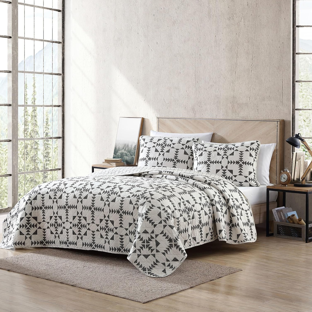King Quilt Set – Reversible Cotton Bedding with Matching Shams, Luxurious Arrowhead Charcoal Design