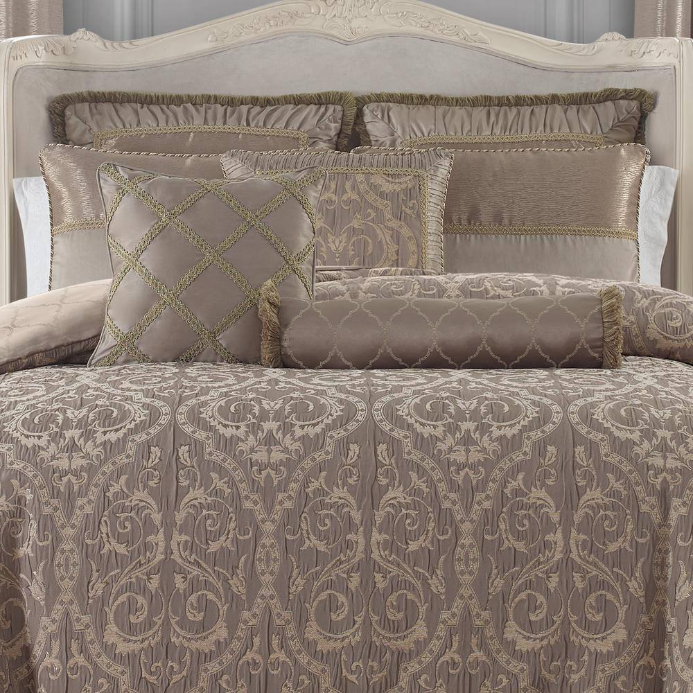 3-Piece Decorative Pillow Set – Luxurious Accent Pillows for Bed or Living Room