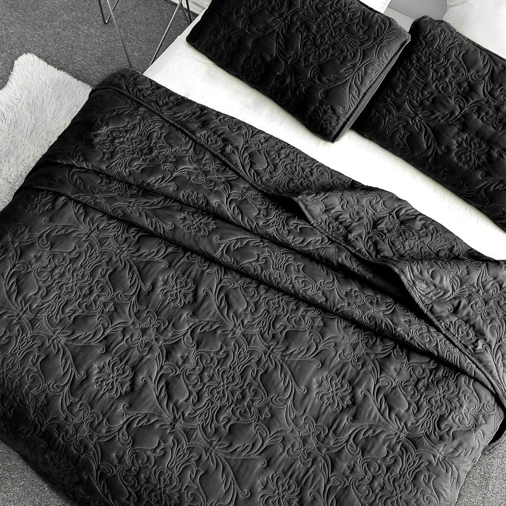 3-Piece Queen Quilt Set – Black Lightweight Microfiber Bedding