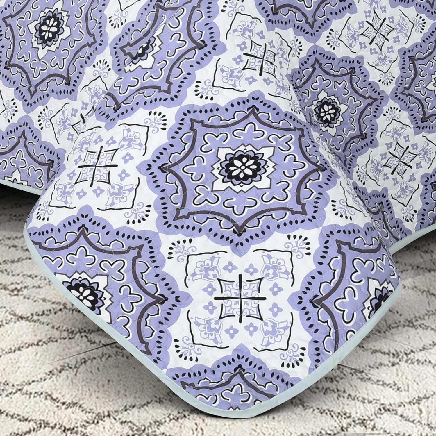 Twin Quilt Set – Soft Lightweight Microfiber Bedding (3-Piece)